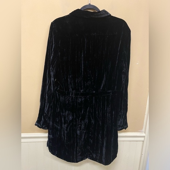 Coldwater Creek Black Crinkle Velvet Tunic Size L (14-16) Pockets NWT - Picture 2 of 7